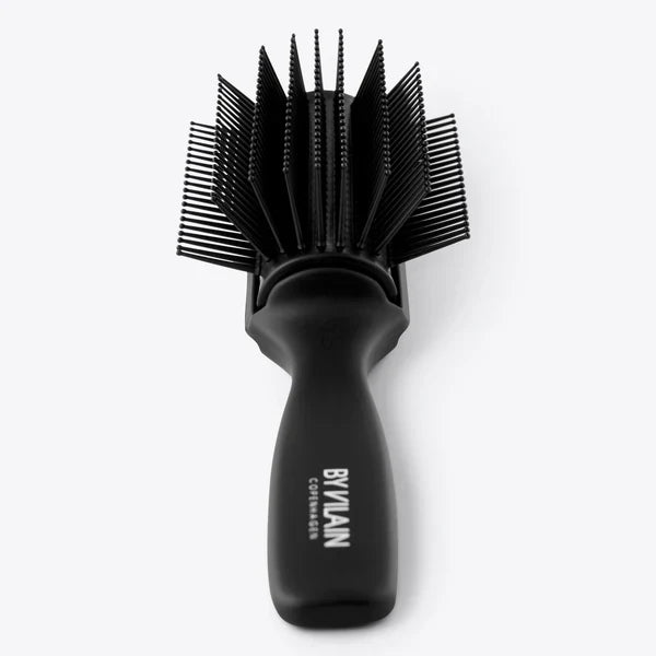 By Vilain 9 Row Brush By Vilain 9 Row Brush