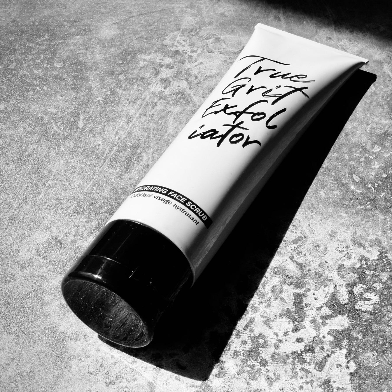 Doers of London Hydrating Face Scrub Doers of London Hydrating Face Scrub