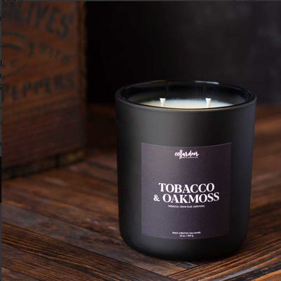 Bild von Double Wick Scented Candle – Tobacco & Oakmoss